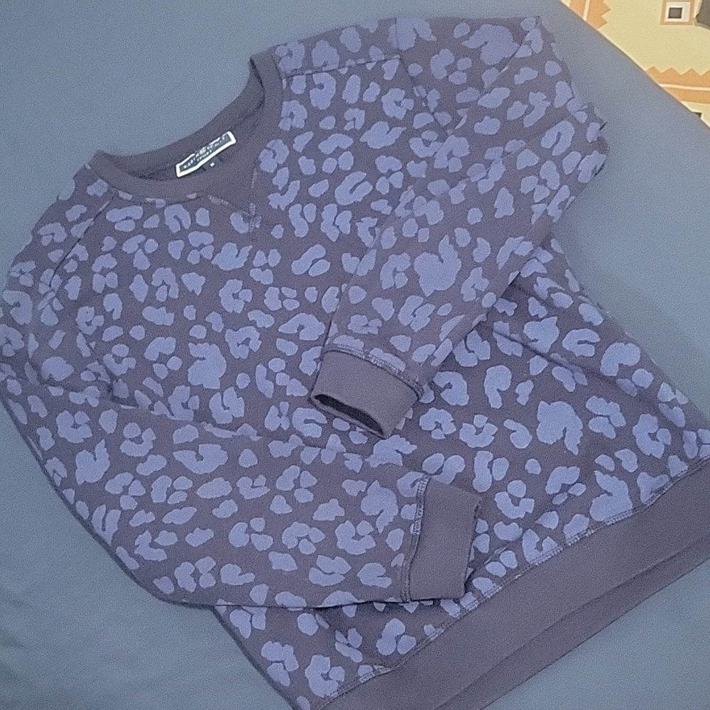 Sweater - Picture 2 of 2